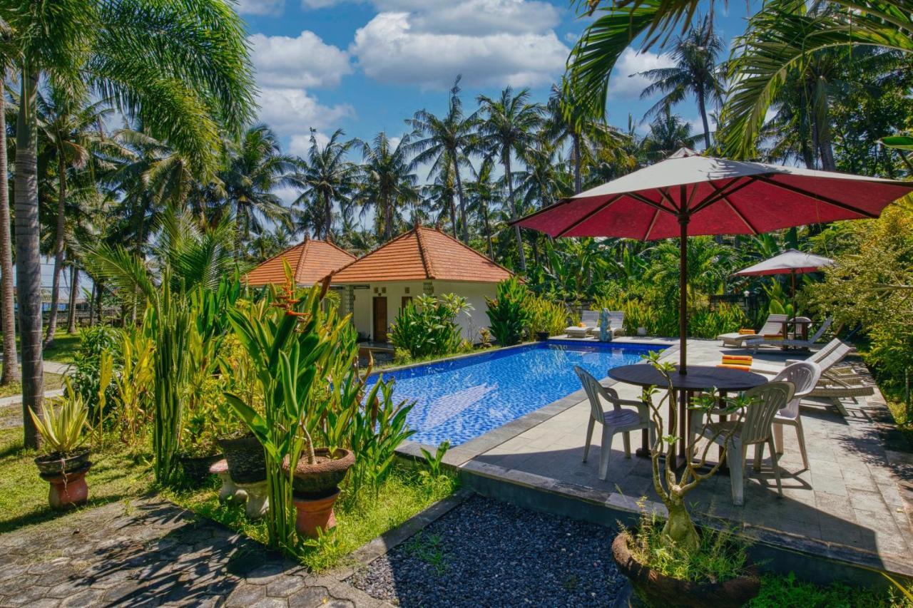 Coconut Hill Cottage Batununggul ภายนอก รูปภาพ